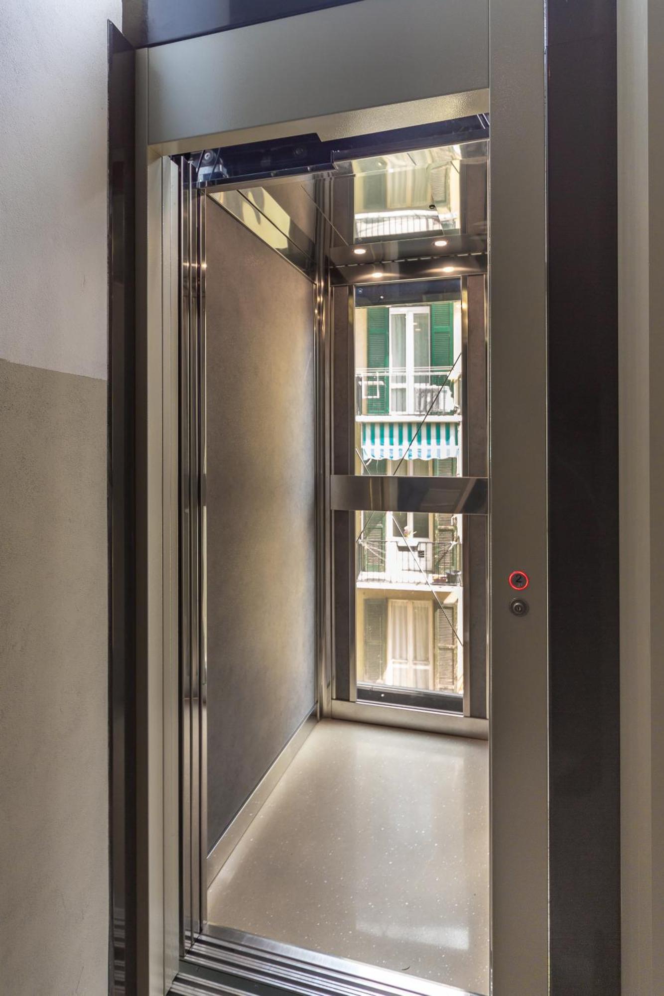 Studio Suite Navigli Bocconi In The Heart Of Milán Exteriér fotografie